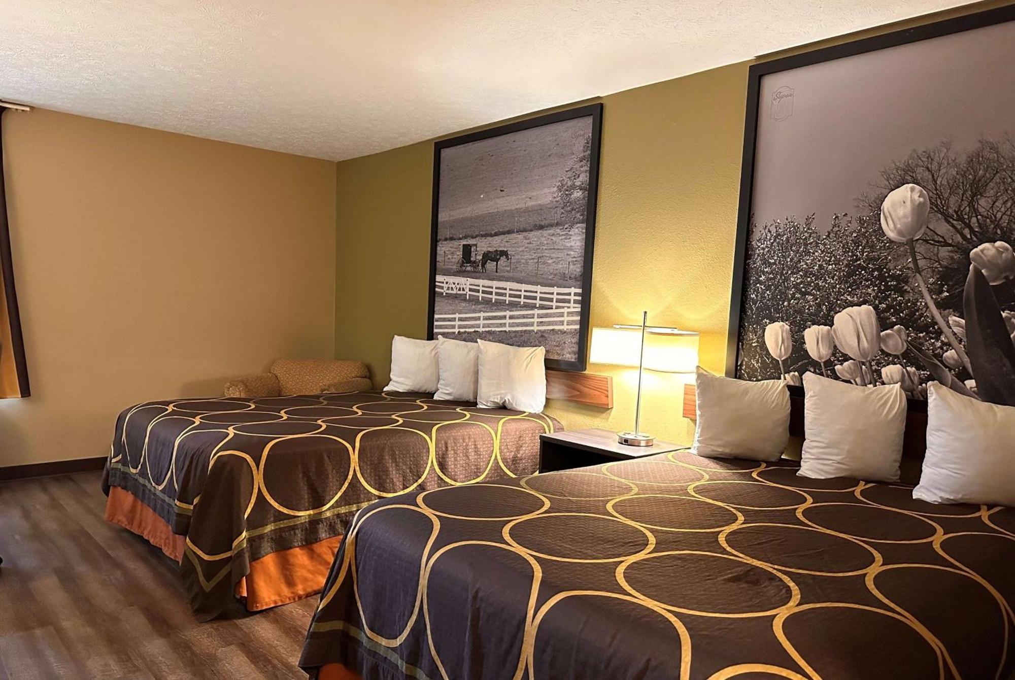 מלון Super 8 By Wyndham Bellefontaine מראה חיצוני תמונה
