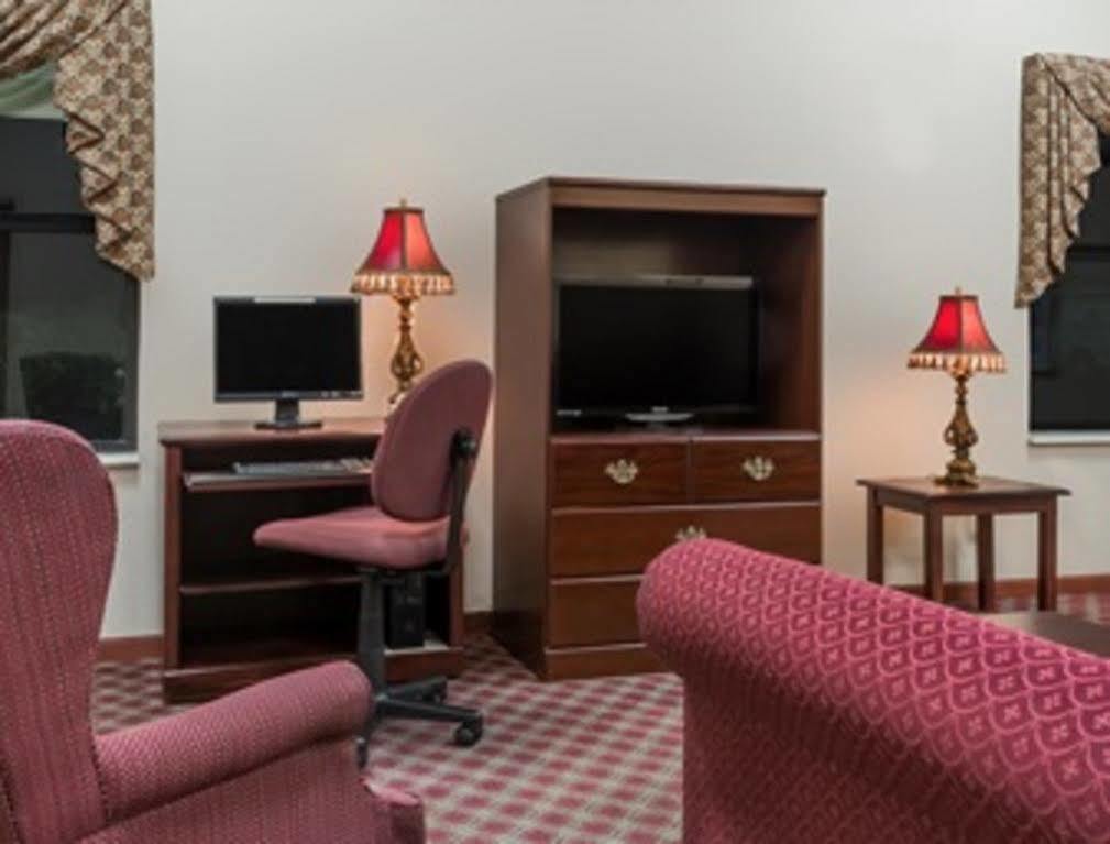 מלון Super 8 By Wyndham Bellefontaine מראה חיצוני תמונה