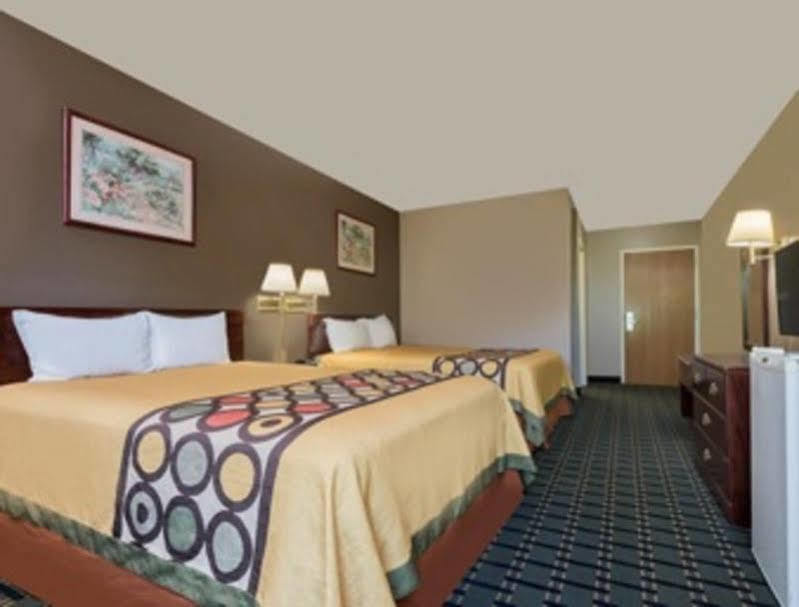 מלון Super 8 By Wyndham Bellefontaine מראה חיצוני תמונה