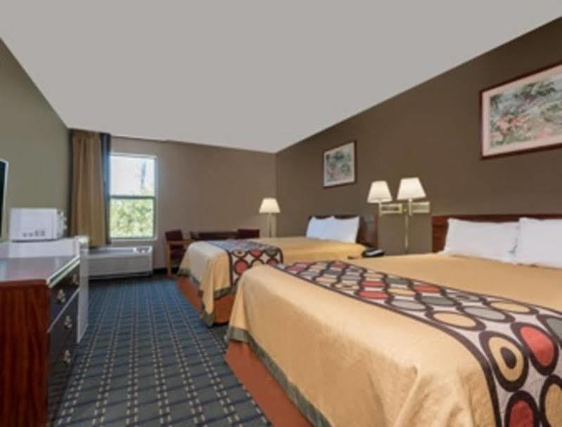 מלון Super 8 By Wyndham Bellefontaine מראה חיצוני תמונה